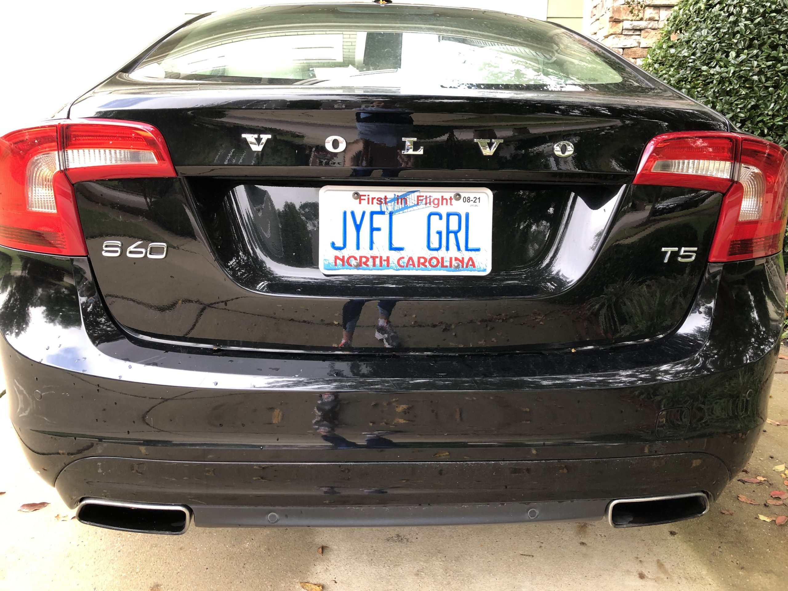 Marcys Volvo with Joyful Girl license plate